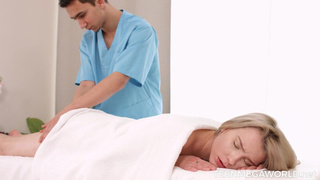 Порно актриса Alice Paradise